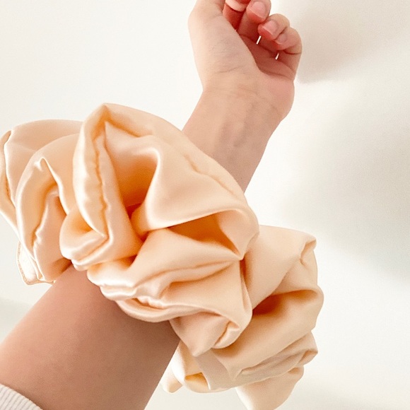 Extra Large Satin Scrunchie - Picture 2 of 3